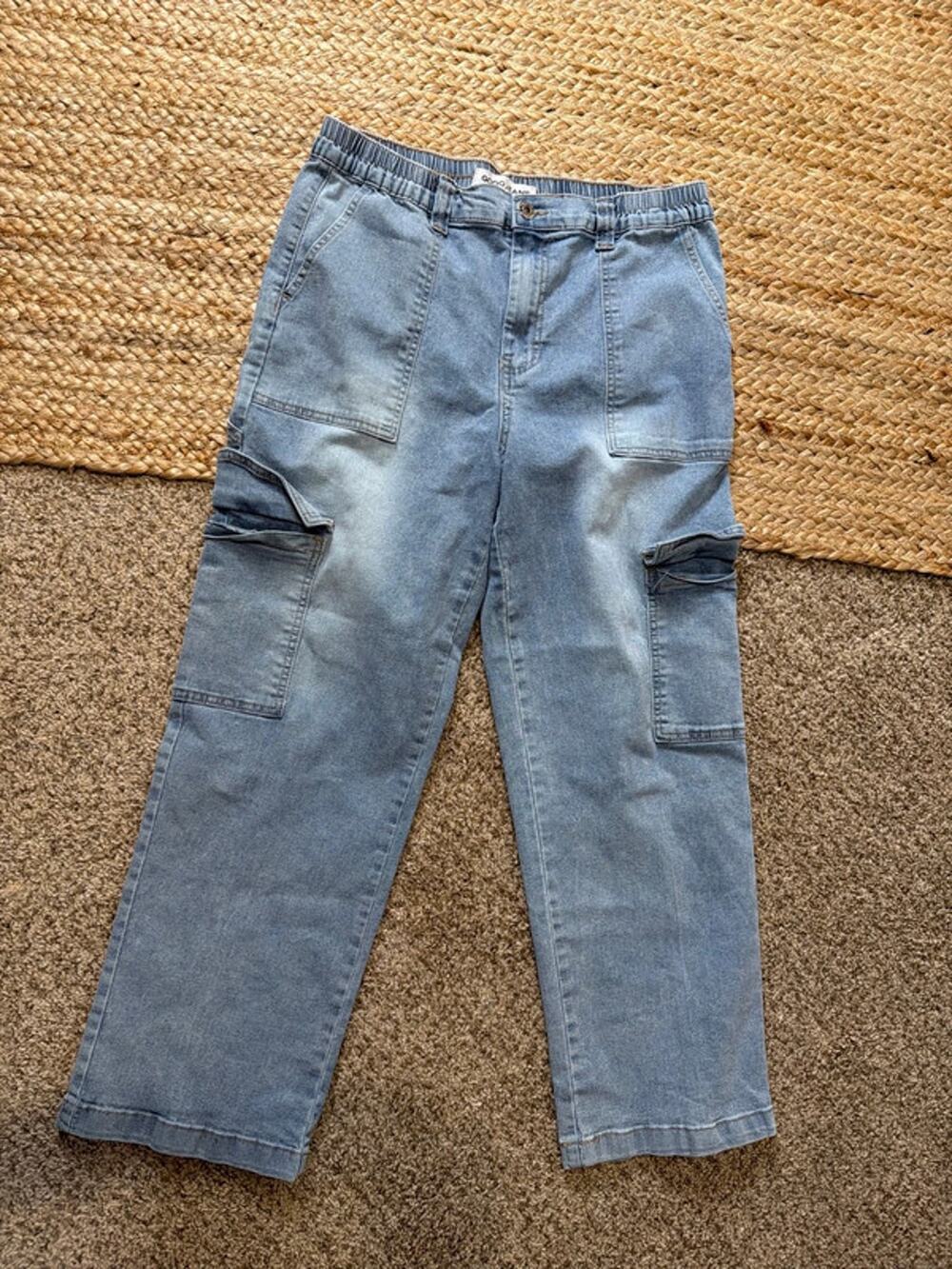 Gogo jeans wide leg cargo 15 EUC 2968